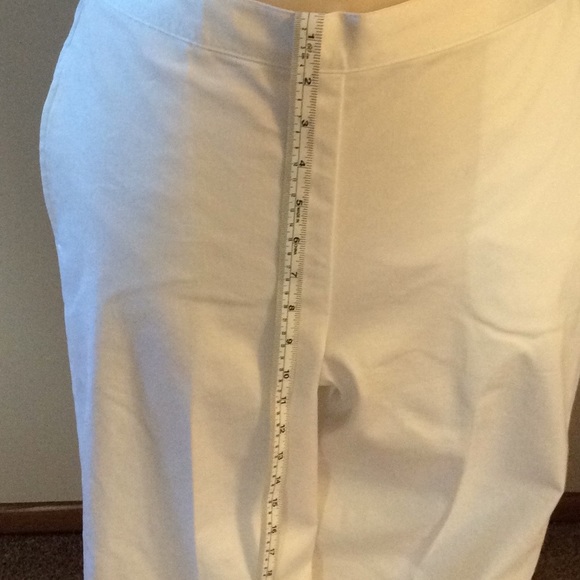 Alfred Dunner, Women’s, white, size 12P pants. - Picture 6 of 12